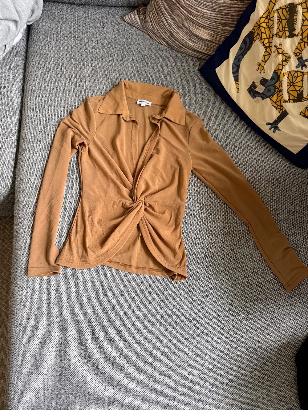 Superdown Twist-Front Collared Long-Sleeve Shirt